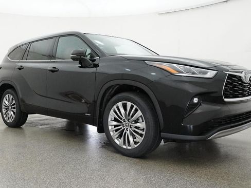 New 2026 Toyota Highlander Platinum AWD/4WD image 29