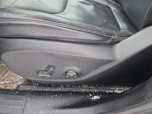 Used 2015 Jeep Cherokee Limited image 13