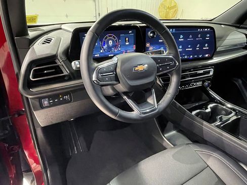 Used 2026 Chevrolet Traverse LT AWD/4WD image 38
