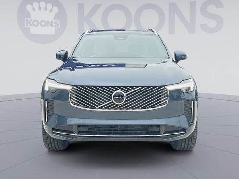 New 2026 Volvo XC90 B5 Core w/ Protection Package AWD/4WD image 11