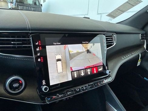 Used 2024 Jeep Grand Wagoneer Series I AWD/4WD image 15