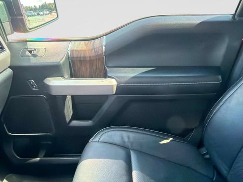 Used 2020 Ford F150 Lariat w/ Equipment Group 502A Luxury AWD/4WD image 23
