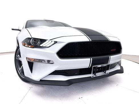 Used 2022 Ford Mustang GT Premium w/ Equipment Group 401A RWD image 7