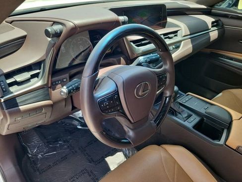 Used 2021 Lexus ES 350 w/ Accessory Package 2 FWD image 18