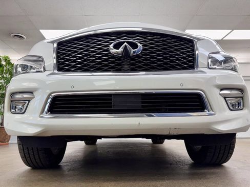 Used 2016 INFINITI QX80 4WD w/ Signature Edition Package image 21
