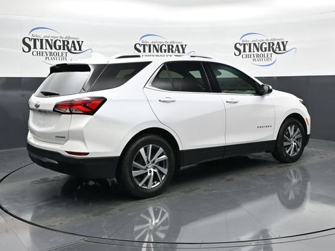 Used 2023 Chevrolet Equinox Premier FWD image 7
