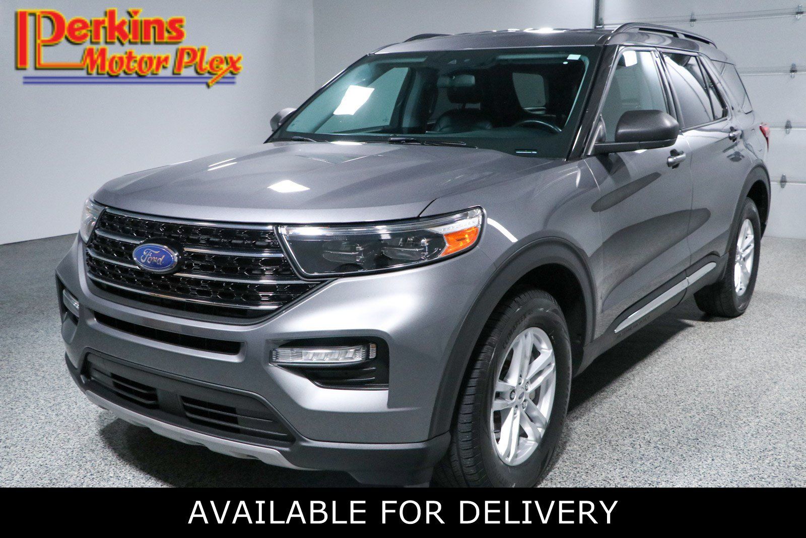 Used 2021 Ford Explorer XLT w/ Equipment Group 202A AWD/4WD image 1