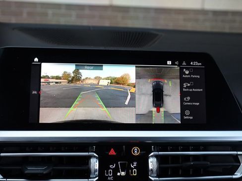 Used 2021 BMW M4 Competition w/ M Carbon Exterior Package image 28