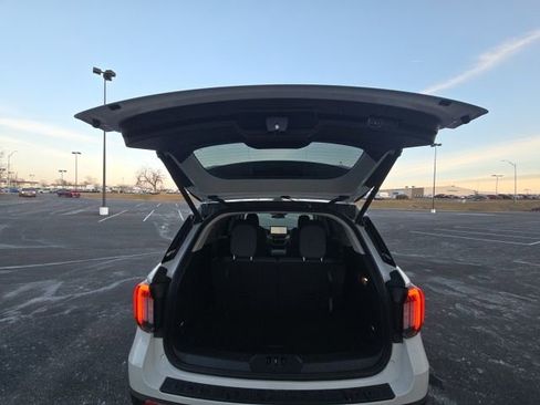 New 2026 Ford Explorer Active image 10