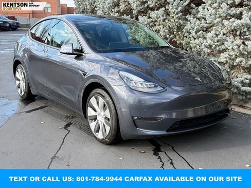 Used 2021 Tesla Model Y Long Range image 12