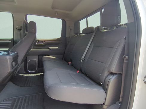 Used 2025 Chevrolet Silverado 1500 RST w/ Convenience Package II RWD image 8