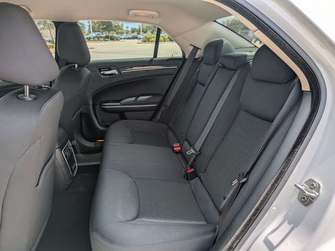 Used 2023 Chrysler 300 Touring RWD image 15