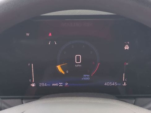 Used 2025 Chevrolet TrailBlazer LT AWD/4WD image 11