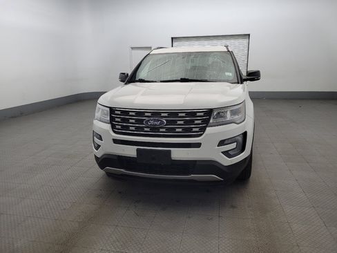 Used 2017 Ford Explorer XLT w/ Equipment Group 202A image 15