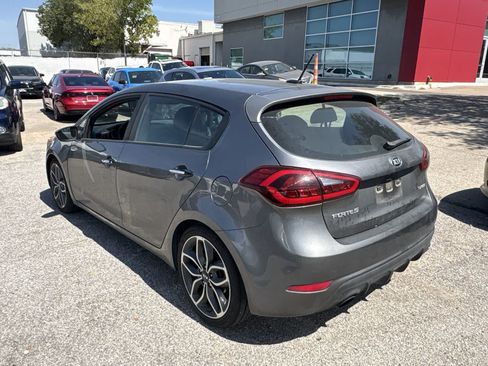 Used 2016 Kia Forte SX FWD image 4