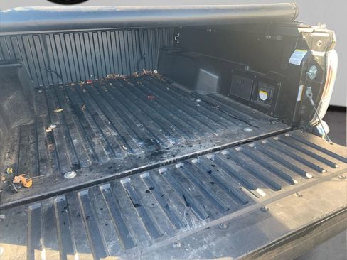 Used 2022 Toyota Tacoma TRD Off-Road image 13