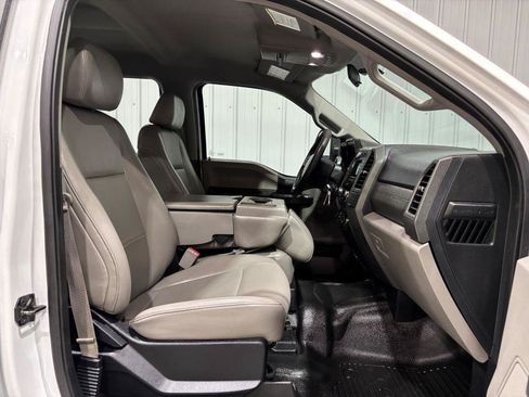 Used 2017 Ford F250 XL w/ Power Equipment Group AWD/4WD image 12