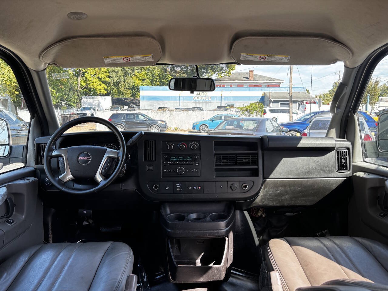 Used 2014 GMC Savana 3500 RWD image 25