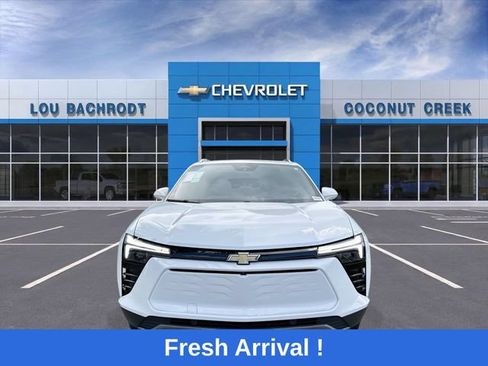 Used 2024 Chevrolet Blazer EV LT AWD/4WD image 3