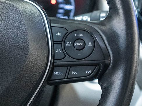 Certified 2023 Toyota Corolla Cross LE image 20