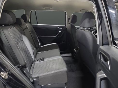 Used 2021 Volkswagen Tiguan S image 30