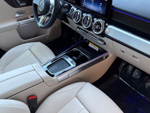 New 2026 Mercedes-Benz GLB 250 image 15