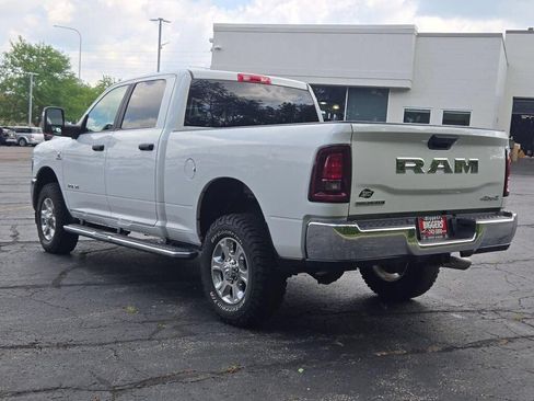 Used 2025 RAM 2500 Big Horn AWD/4WD image 5