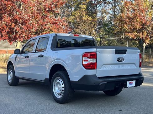 New 2025 Ford Maverick XL image 23