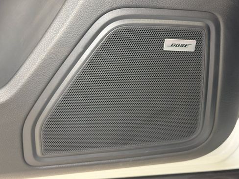 Certified 2026 Porsche Macan AWD/4WD image 24