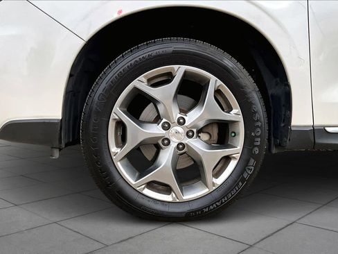 Used 2016 Subaru Forester 2.5i Touring image 11