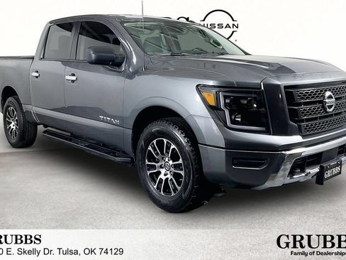Used 2021 Nissan Titan SV AWD/4WD image 1