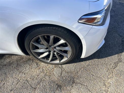 Used 2017 Alfa Romeo Giulia Sprint w/ Cold Weather Package image 9