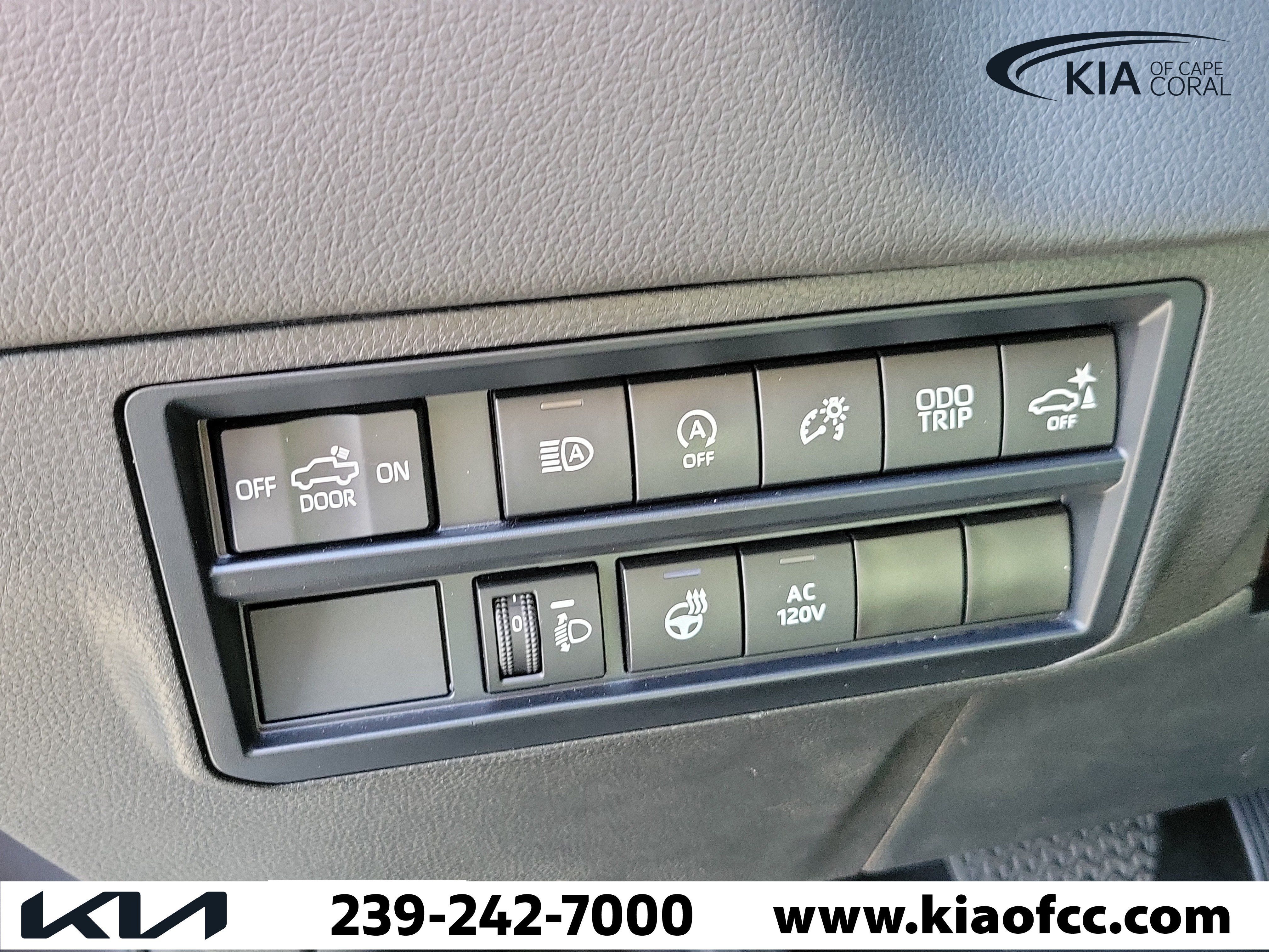 Used 2023 Toyota Tundra Limited w/ Power Package RWD image 24