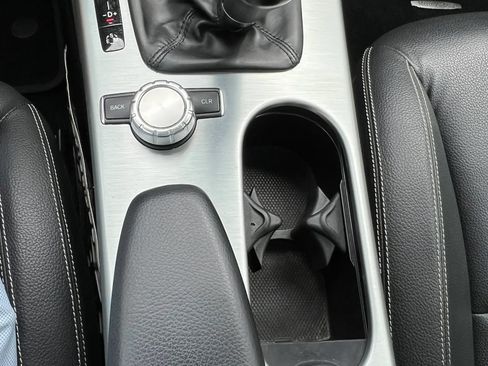 Used 2015 Mercedes-Benz SLK 250 w/ Premium Package image 54