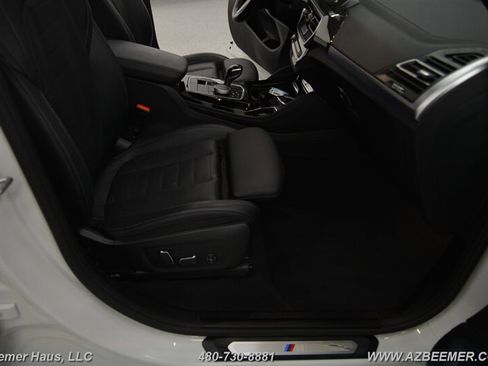 Used 2025 BMW X4 M40i image 20