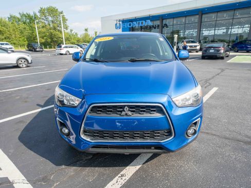 Used 2015 Mitsubishi Outlander Sport ES AWD/4WD image 2