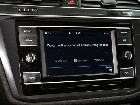 Used 2022 Volkswagen Tiguan S image 14