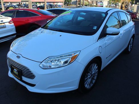 Used 2014 Ford Focus Electric Hatchback FWD image 4