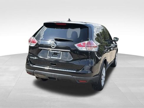 Used 2016 Nissan Rogue S FWD image 5