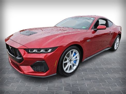 Used 2024 Ford Mustang GT Premium image 3