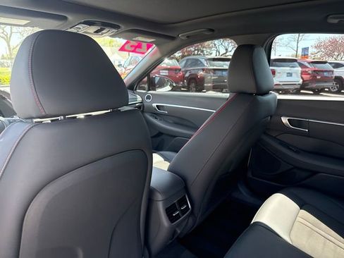 Certified 2023 Hyundai Sonata SEL Plus w/ Cargo Package FWD image 21