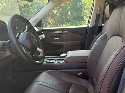 Used 2025 Honda Pilot Elite image 9