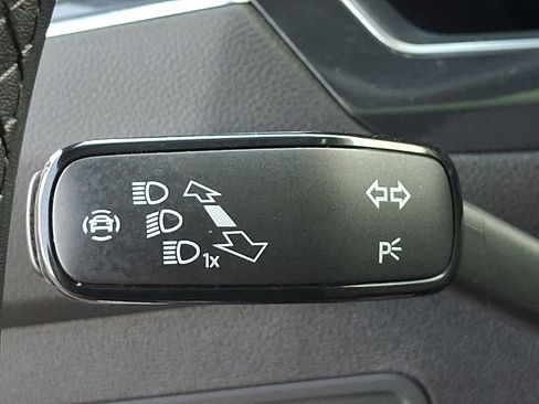 Used 2022 Volkswagen Tiguan SE R-Line AWD/4WD image 26