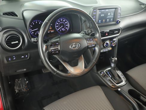 Used 2020 Hyundai Kona SEL Plus w/ Cargo Package image 12