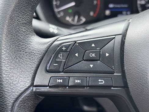 Used 2023 Nissan Altima 2.5 S FWD image 11