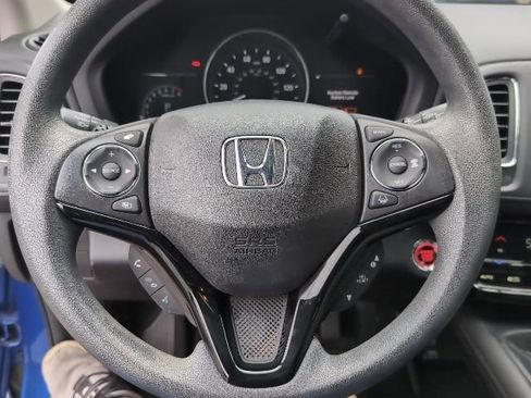Used 2022 Honda HR-V EX image 11