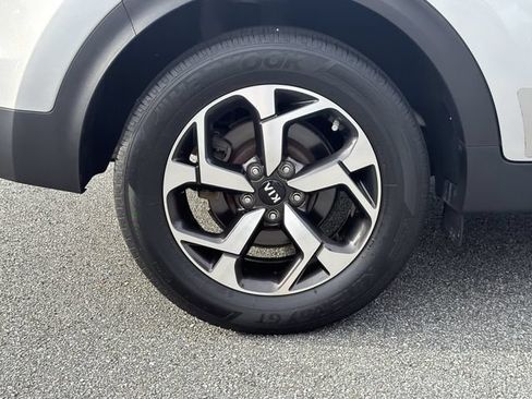 Used 2021 Kia Sportage LX FWD image 19