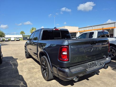 Used 2026 RAM 1500 Laramie w/ Night Edition AWD/4WD image 4