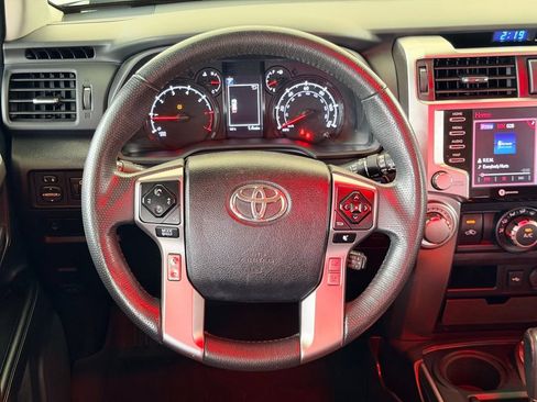 Used 2021 Toyota 4Runner SR5 AWD/4WD image 16