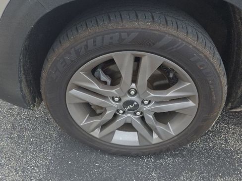 Used 2023 Kia Seltos LX AWD/4WD image 11